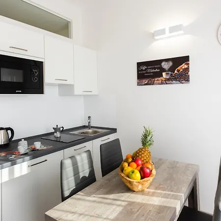 Lara's Apartament *